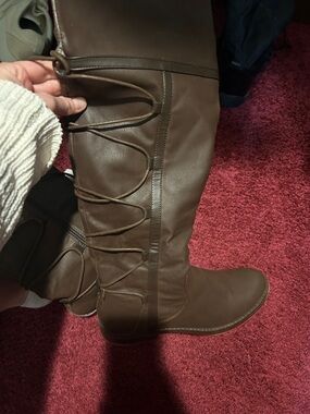 Classic Brown Women's Knee-High Lace Back Boots
